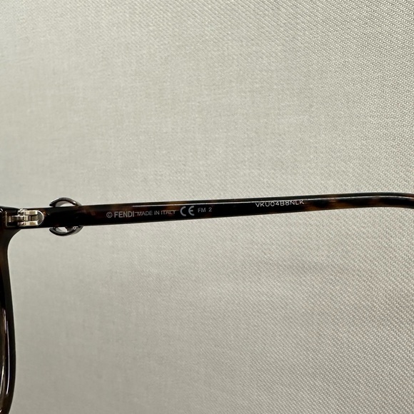 ???Authentic Fendi Brown Sunglasses main image 5